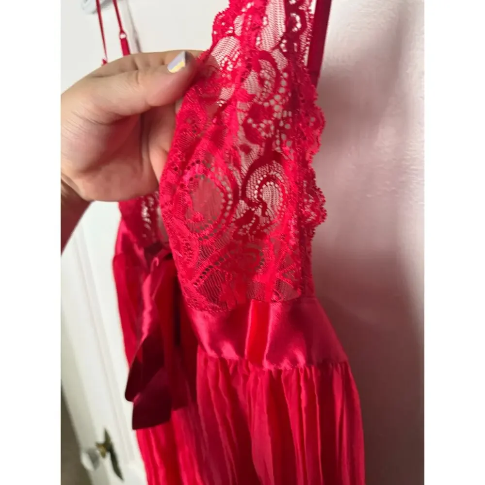 Victoria's Secret Red Lace Pleated Babydoll Chemise Slip Lingerie Women's Size L